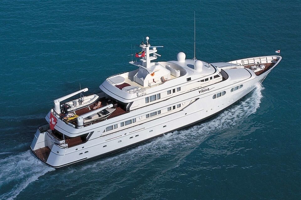 vava yacht charter